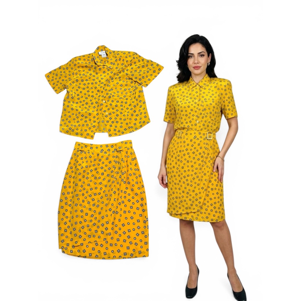 Jones New York silk 2 piece skirt set yellow medallion Kitschy mod 90s Bold Chic
